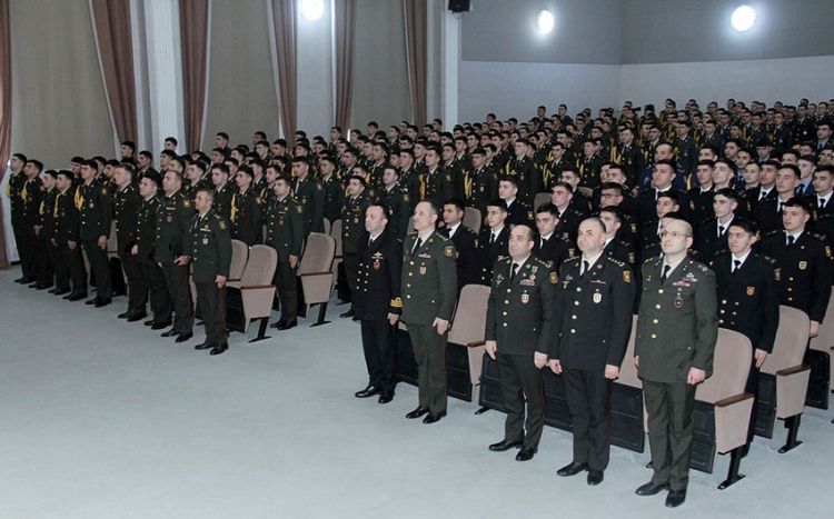 Hərbi institutun yaranmasının ildönümünə həsr olunan tədbir keçirilib<font color=red> - FOTOLAR</font>