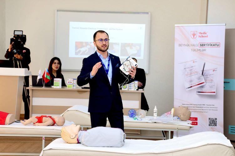 Naxçıvanda "Təməl ilk yardım", "Ürək damar sistemi üzrə Təkmilləşdirilmiş Təcili Tibbi Yardım" təlimləri keçirilir