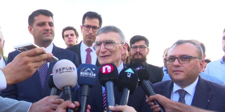 Əziz Sancar: Naxçıvan Türkiyənin Türk dünyasına açılan qapısıdır