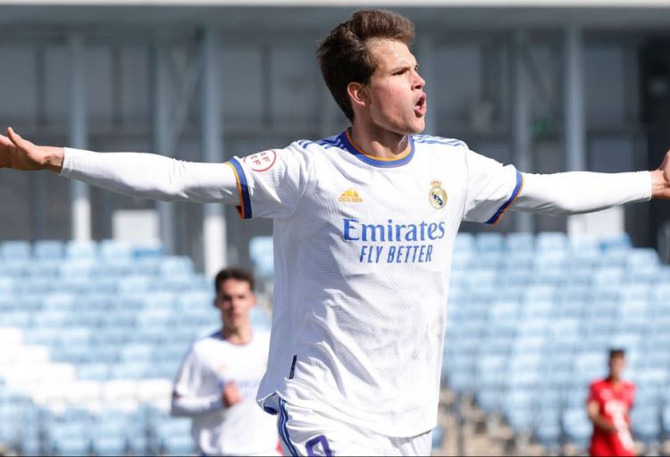 "Real Madrid" hücumçusu ilə yollarını ayırıb