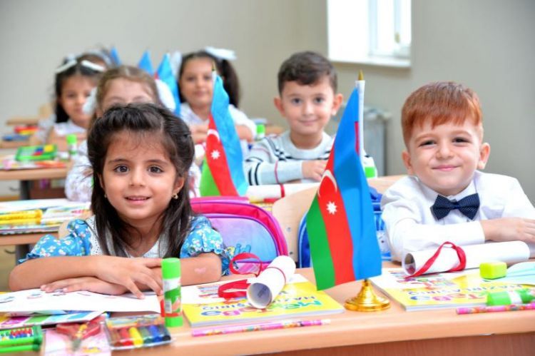 Yeni tədris ilində Naxçıvandakı orta məktəblərdə 52 mindən çox şagird təhsil alacaq