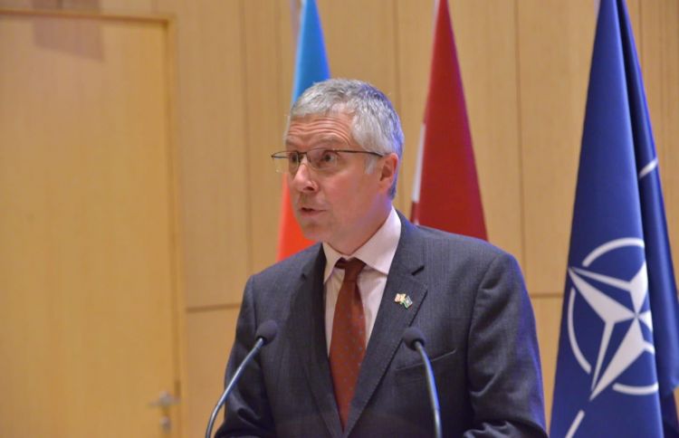 Səfir: "Böyük Britaniya Azərbaycanla əməkdaşlığa hazırdır"