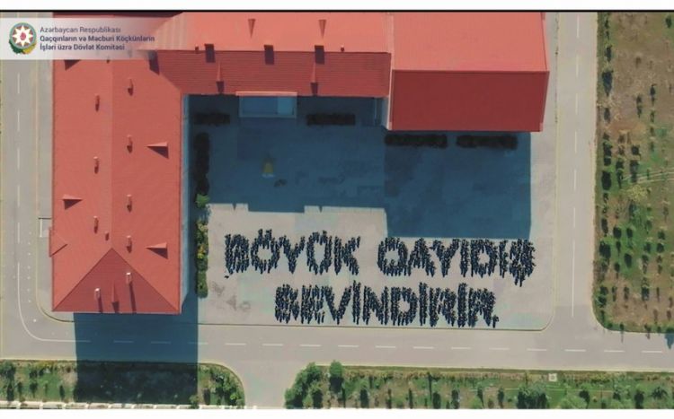 Dövlət Komitəsi Böyük Qayıdışa həsr olunmuş fləşmob keçirib<font color=red> - VİDEO</font>