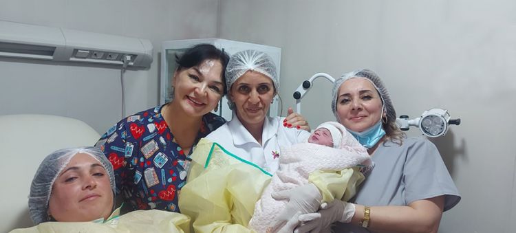 Şuşada 32 ildən sonra ilk körpə dünyaya gəlib<font color=red> - FOTOLAR</font>