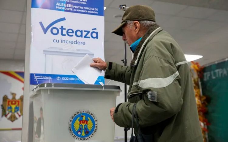 Moldovada prezident seçkiləri və referendum baş tutub