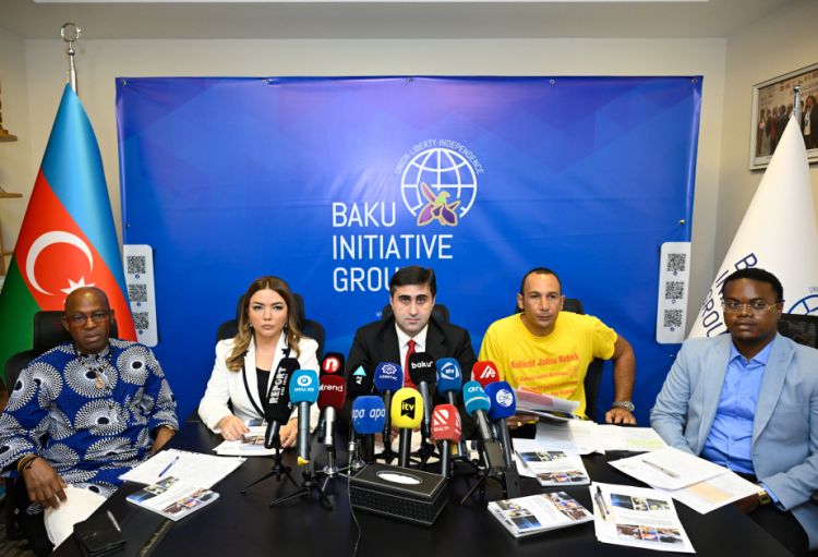 Abubakar Matuar: Mayot adası 2018-ci ildən bu yana hər tərəfdən bloklanıb