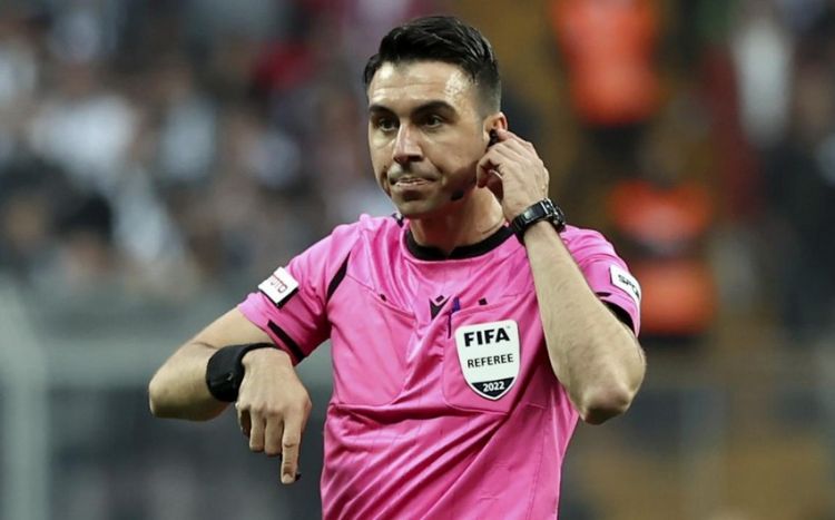 "Beşiktaş" İstanbul derbisini idarə etmiş hakimin karyerasını bitirməsini istəyir