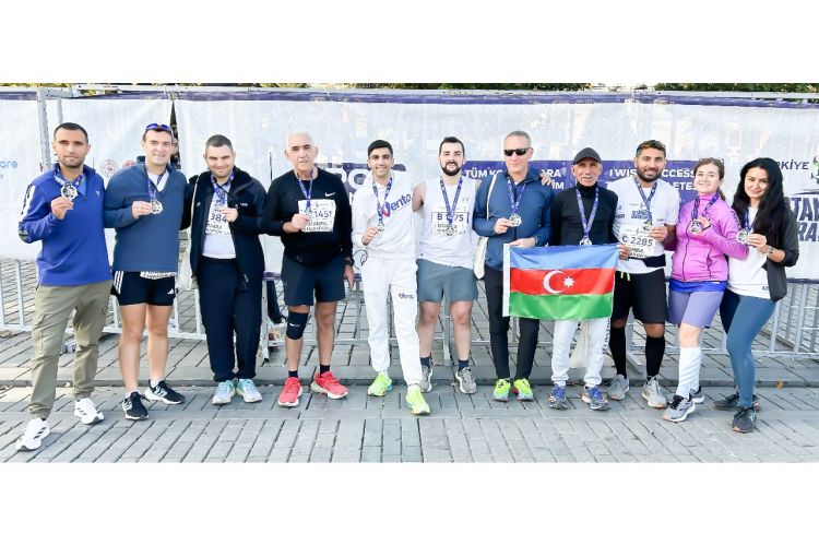 Naxçıvan idmançısı Əmrah Nağıyev İstanbul Marafonunda iştirak edib<font color=red> - FOTOLAR</font>