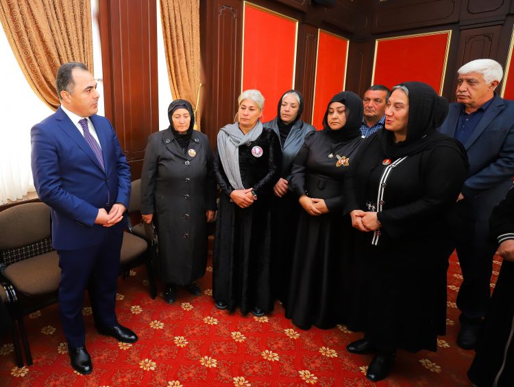 Naxçıvan Şəhər İcra Hakimiyyətində “Qəhrəmanlıq və qürur günü” adlı tədbir keçirilib<font color=red> - FOTOLAR</font>