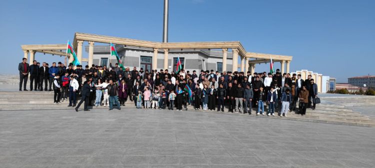 Naxçıvan şəhərində Bayraq yürüşü keçirilib<font color=red> - VİDEO</font>