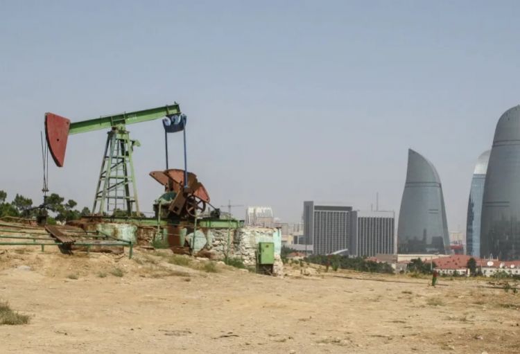 Azərbaycan neftinin qiyməti yenidən 75 dolları ötüb