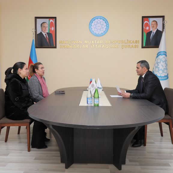 Naxçıvan MR Həmkarlar İttifaqları Şurası daha üç şəhid ailəsini sanotoriya yollayışı ilə təmin edib<font color=red> - FOTOLAR</font>