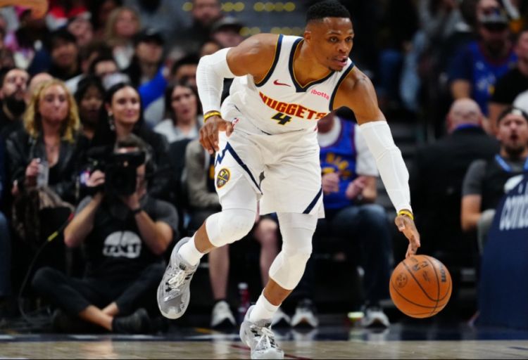 Amerikalı basketbolçu NBA-da yeni rekord müəyyənləşdirib