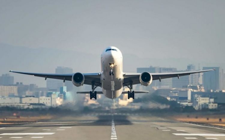 Azərbaycandan bu ay xaricə birbaşa və tranzit aviareyslərin qiymətləri açıqlanıb
