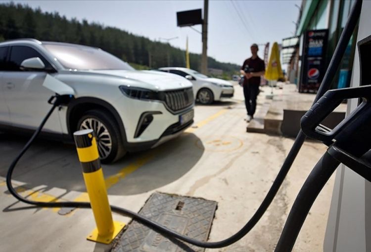 Ötən il Türkiyədə elektromobillərin sayı 1,3 dəfə artıb