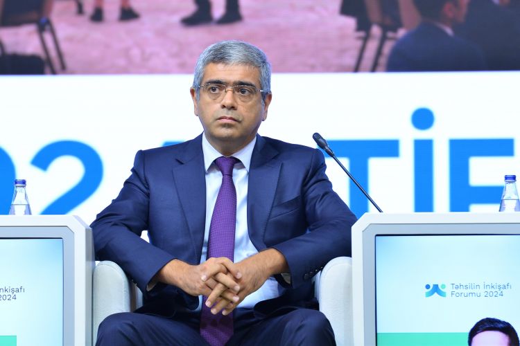 Anar Əliyev əmək və əhalinin sosial müdafiəsi naziri təyin edilib