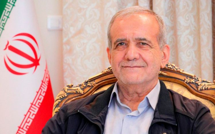 Məsud Pezeşkian Prezident İlham Əliyevə təbrik məktubu ünvanlayıb