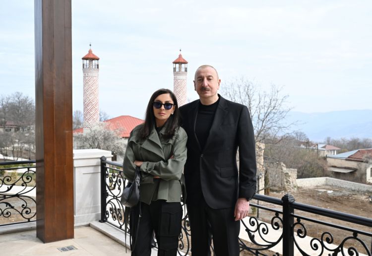 Prezident və birinci xanım Mehriban Əliyeva Şuşada bir sıra açılışlarda iştirak edib<font color='red'> - YENİLƏNİB</font><font color=red> - FOTOLAR</font>