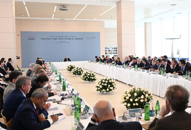 Prezident: USAID tamamilə korrupsiyaya uğramış bir təşkilatdır