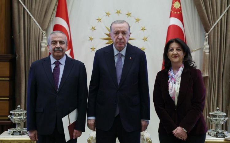 Ərdoğan DEM partiyası ilə "Terrorsuz Türkiyə" məqsədinə nail olmaqla bağlı prosesi müzakirə edib