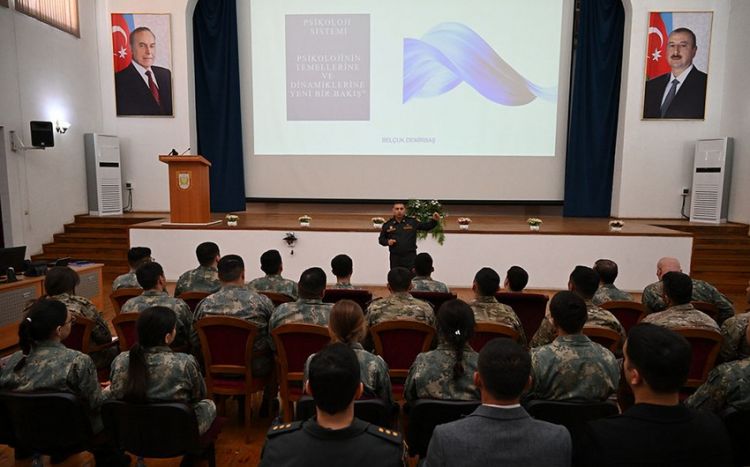 Azərbaycan Ordusunda psixoloqlarla təlim keçirilir