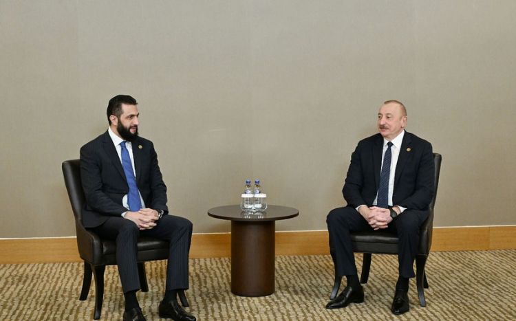 İlham Əliyev Suriya keçid dövrü Prezidentini Azərbaycana səfərə dəvət edib
