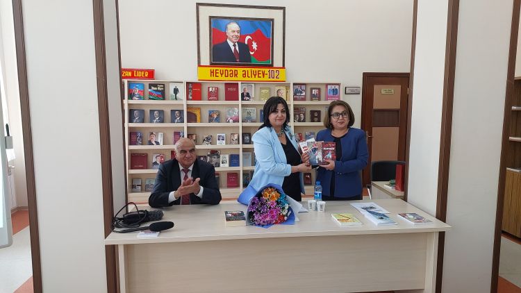 Naxçıvanda Eluca Atalının kitab təqdimatı keçirilib<font color=red> - FOTOLAR</font>