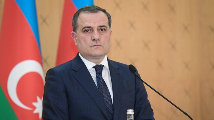 Rəsmi Bakı: Azərbaycanın qərb bölgələri ilə Naxçıvan arasında əlaqə sözün əsl mənasında maneəsiz olmalıdır
