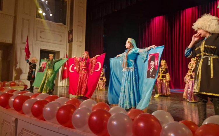 Naxçıvanda Türkiyənin Milli Suverenlik və Uşaq Bayramı qeyd edilib<font color=red> - FOTOLAR</font>
