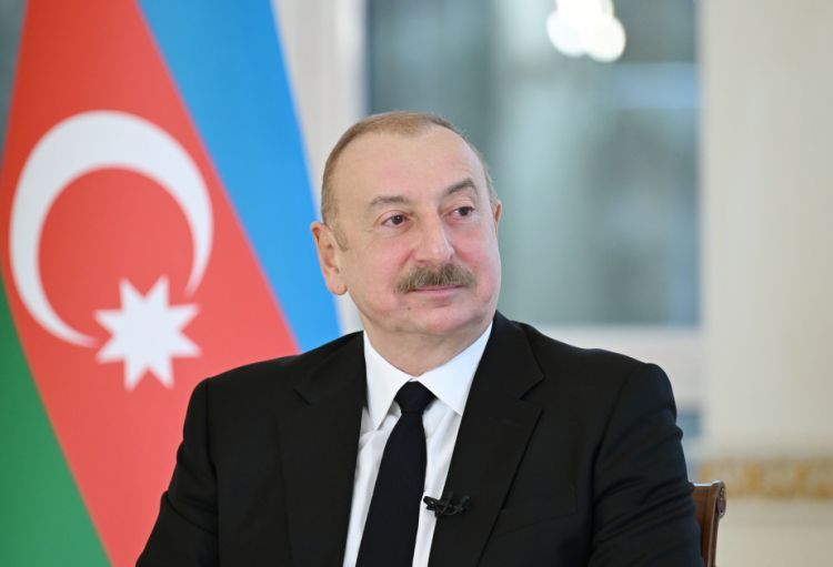 Azərbaycan Prezidenti İlham Əliyevin Pekində rəsmi qarşılanma mərasimi olub<font color=red> - FOTOLAR</font>