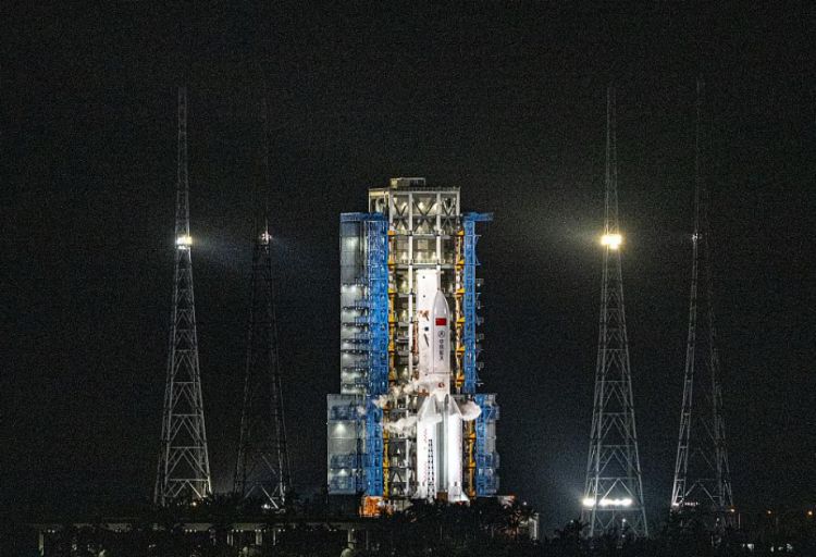 Çin orbitə bir neçə peyk çıxarıb