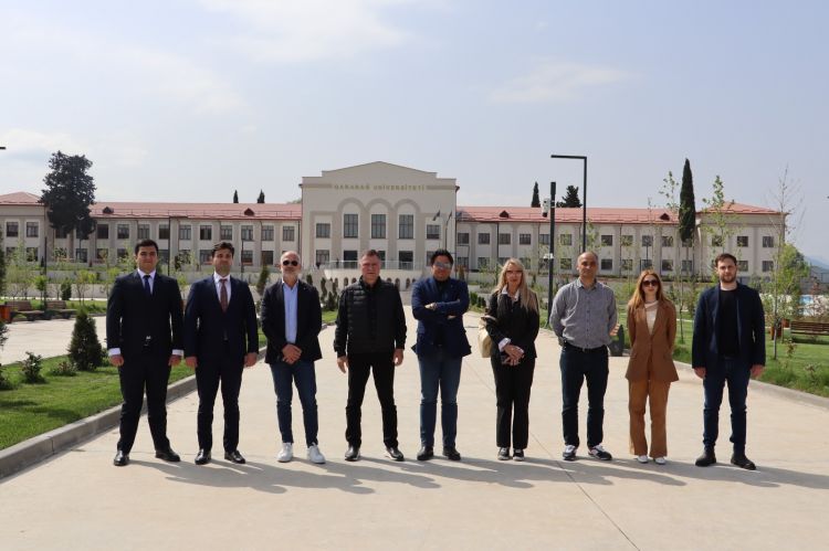 İtaliyanın parlament nümayəndə heyəti Xankəndidə<font color=red> - FOTOLAR</font>