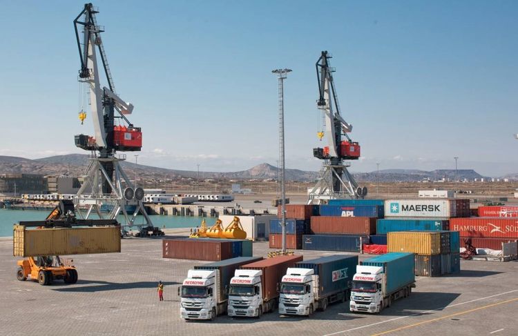 Bakı Limanından aşırılmış yüklərin həcmi 9 %-ə yaxın artıb