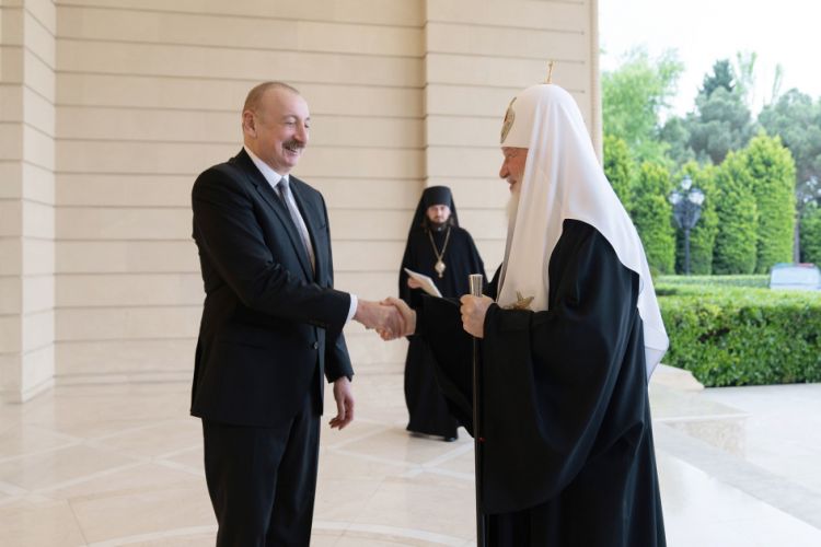 Azərbaycan Prezidenti İlham Əliyev Moskvanın və Bütün Rusiyanın Patriarxı Kirill ilə görüşüb <font color='red'> - YENİLƏNİB</font><font color=red> - FOTOLAR</font>