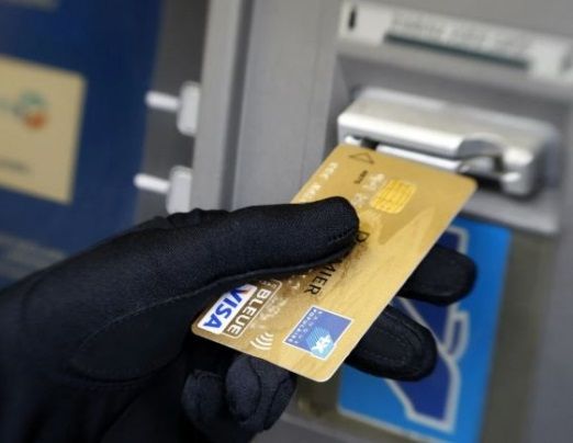 Ötən gün vətəndaşların bank kartlarından 30 min manatdan çox vəsait oğurlanıb