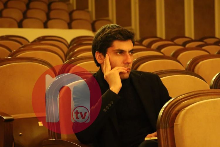 Naxçıvan Milli Dram Teatrının direktoru Mir Qabil Əkbərov Prezident mükafatına layiq görüldü