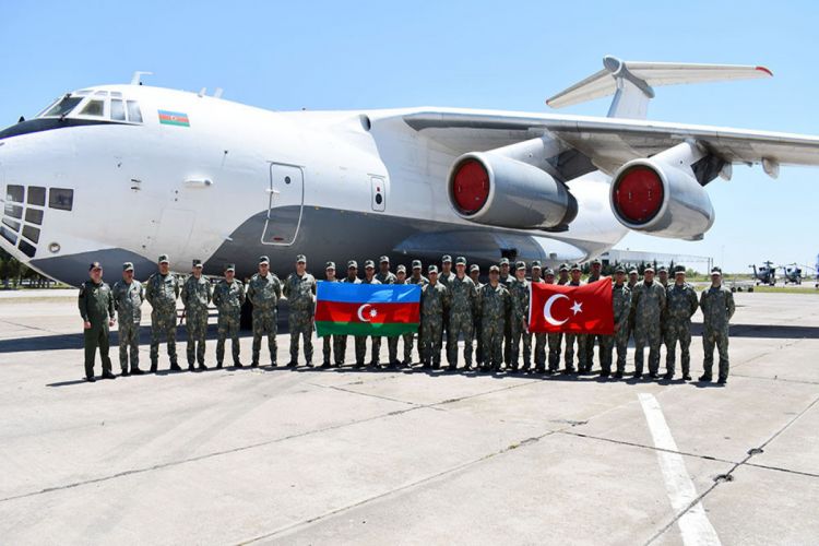 “Anadolu Ankası – 2025” təlimində iştirak edəcək heyət Türkiyəyə yola düşüb