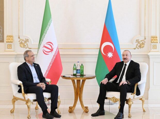 İran Prezidenti: Azərbaycanla qardaşlıq və bərabərlik istəyirik