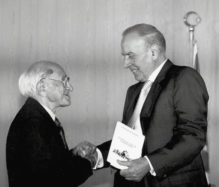 Hüseyn Cavidin yetirməsi, umummilli lider Heydər Əliyevin müəllimi<font color=red> - FOTOLAR</font>