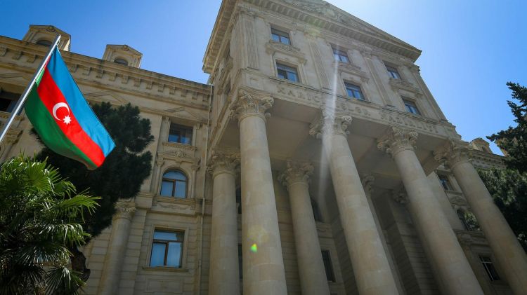 XİN Azərbaycanın İrandakı səfirliyinə hücum etmiş terrorçuya qarşı edam hökmünün icrasını şərh edib