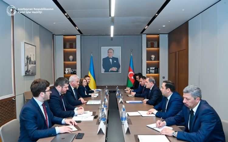 Azərbaycan və Ukraynanın xarici işlər nazirləri Bakıda görüşüblər<font color='red'> - YENİLƏNİB</font><font color=red> - FOTOLAR</font>