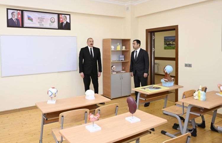 Prezident İlham Əliyev İsmayıllı şəhərində “Talıstan” liseyinin binasının açılışında iştirak edib<font color='red'> - YENİLƏNİB</font><font color=red> - FOTOLAR</font>