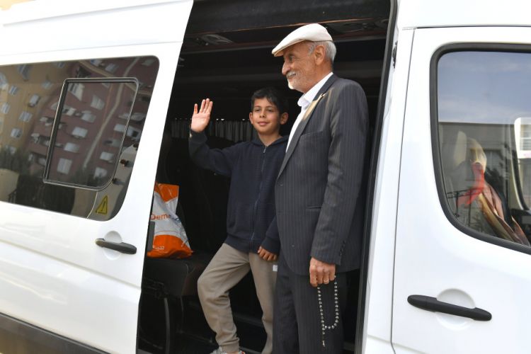 Ağdam rayonunun Kəngərli kəndinə növbəti köç karvanı yola salınıb<font color=red> - FOTOLAR</font>