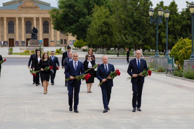 Naxçıvanda “Konstitusiya: hüquqi və demokratik islahatların mənbəyi, suverenliyin hüquqi əsası” mövzusunda konfrans keçirilib<font color=red> - FOTOLAR</font>