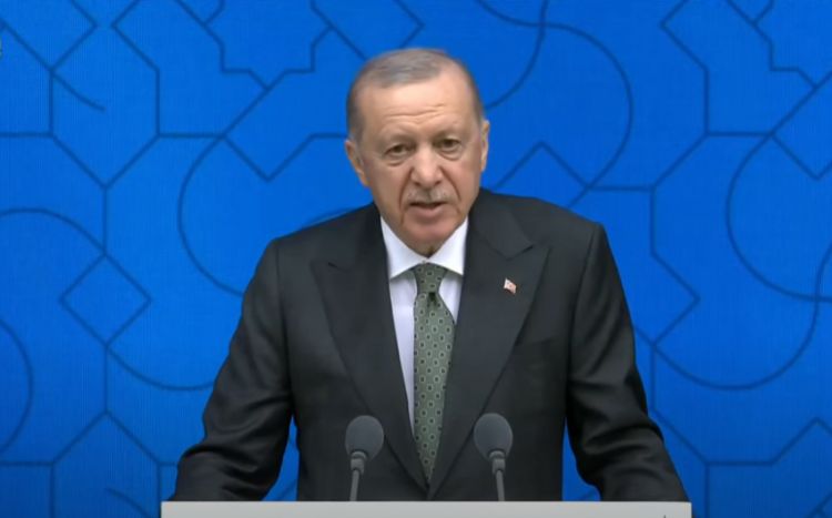 Ərdoğan Laçında Səməd Vurğunun "Azərbaycan" şeirini səsləndirib