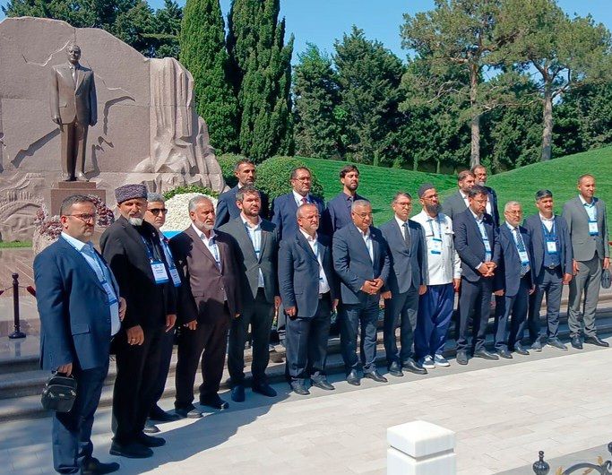 Türkiyə və Gürcüstanın din xadimləri Bakıda Fəxri Xiyabanı ziyarət ediblər