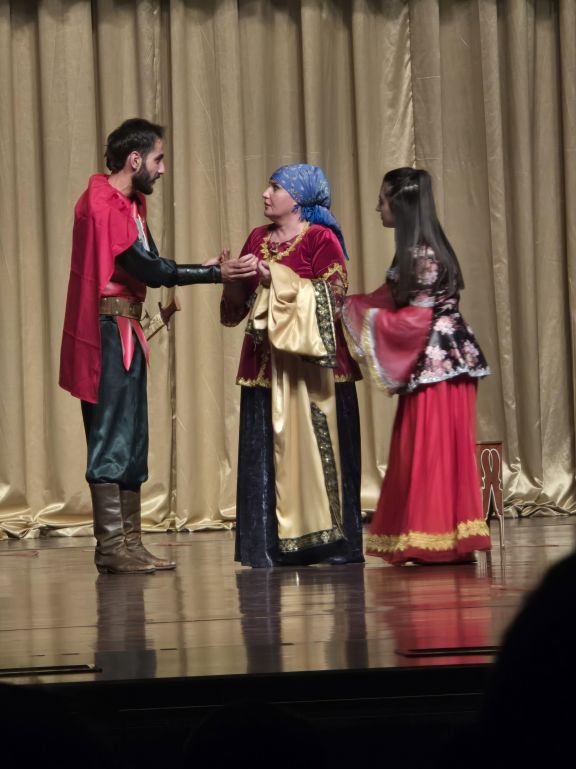 Yeni Era Uşaq və Gənclər Teatrının 2 Yaşı – “Məlikməmməd Sehrli Aləmdə” Ailəvi Megaşou ilə qeyd olunub<font color=red> - FOTOLAR</font>