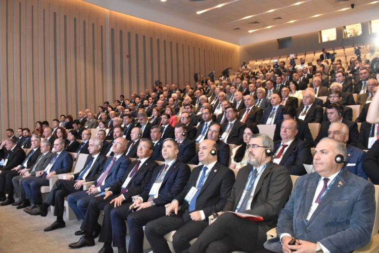 Şuşada “Yeni dünya nizamı: geosiyasi aspektlər və qlobal çağırışlar” mövzusunda beynəlxalq konfrans keçirilir<font color=red> - FOTOLAR</font>