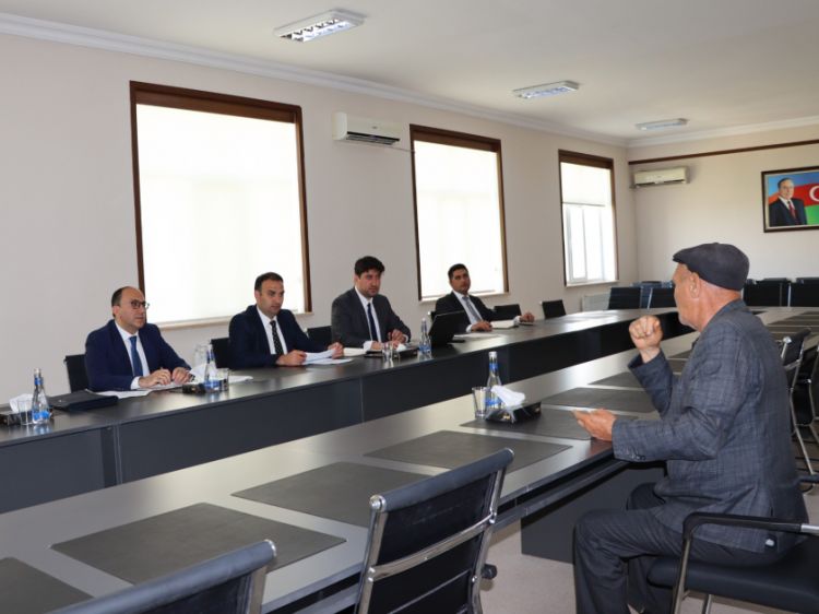 AKİA sədri Naxçıvanda vətəndaşlarla görüşüb, fermer təsərrüfatlarına baş çəkib<font color=red> - FOTOLAR</font>