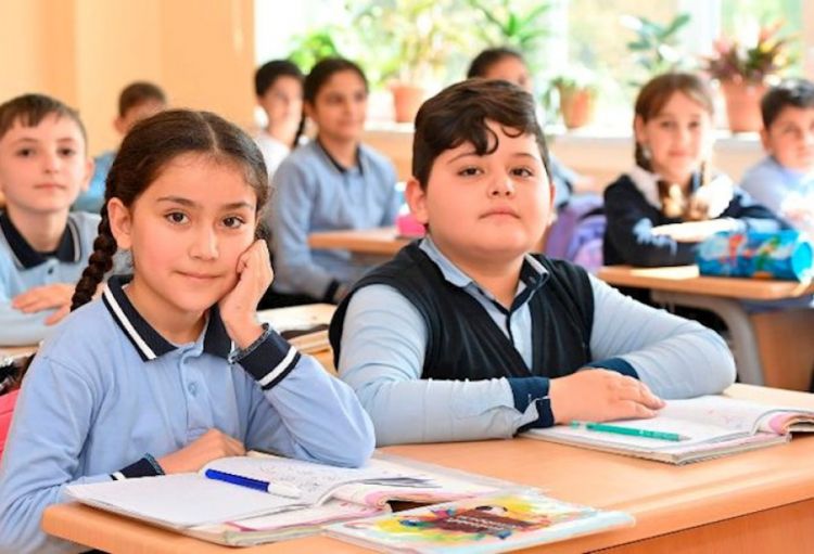 2024-2025-ci tədris ilində 43 mindən çox şagirdin elektron sistem vasitəsilə yerdəyişməsi aparılıb